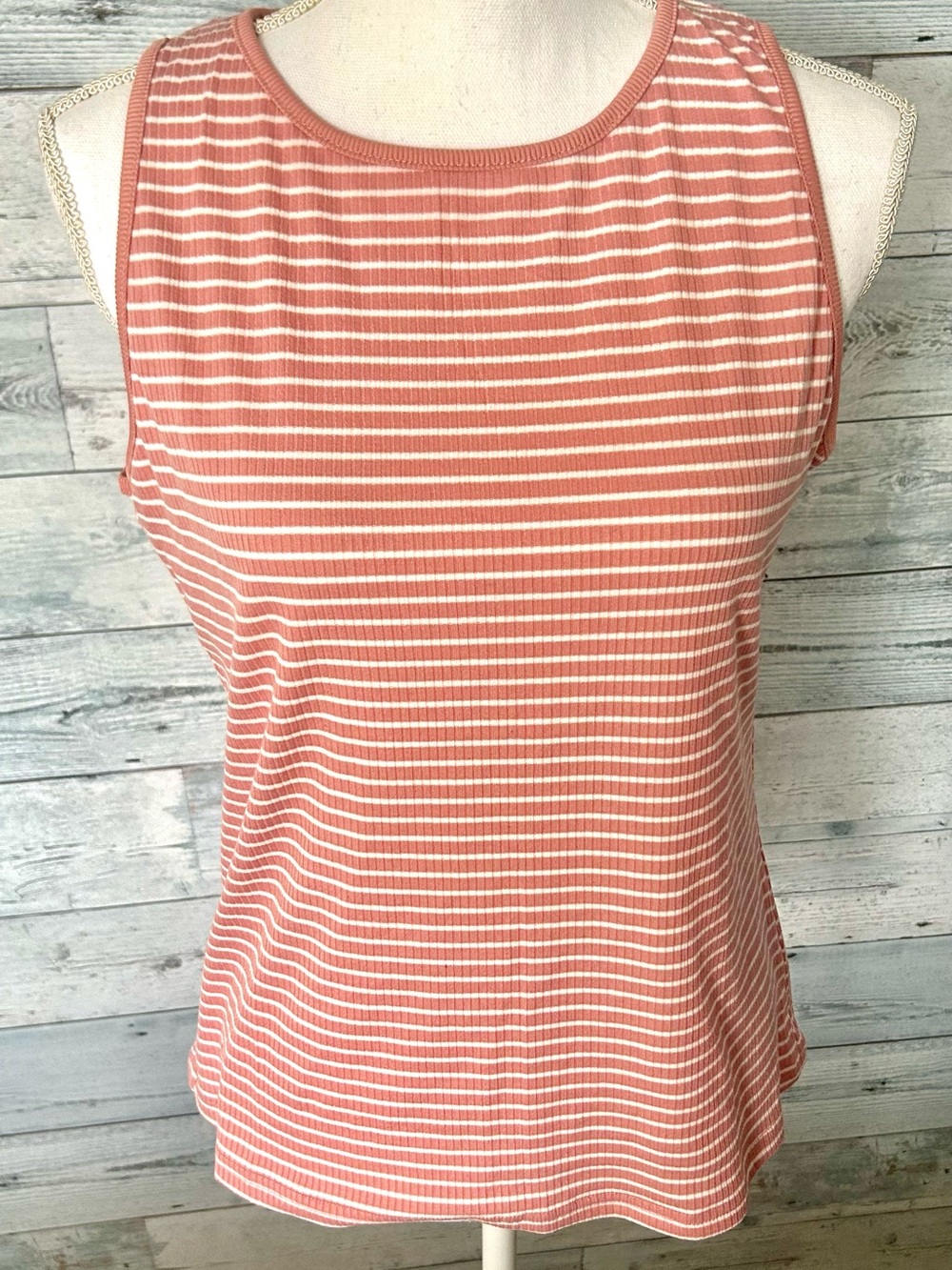 Women’s Striped Rib Tank Top - Peach/White